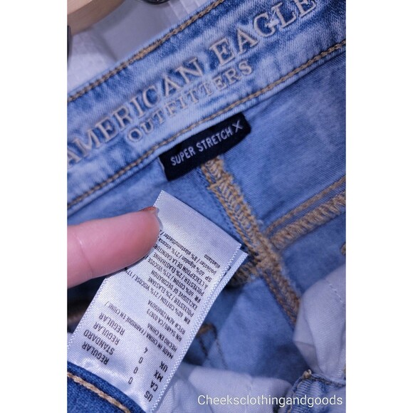 American Eagle Jegging Crop Distressed Light Wash Jeans Women's 0 Regular - Picture 8 of 8